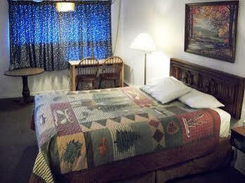 Forest Lake Motel Grand Rapids Esterno foto